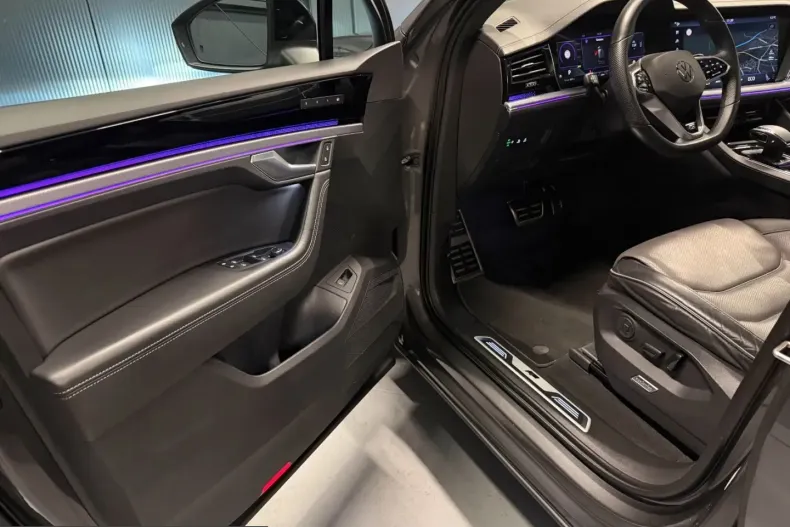 Volkswagen Touareg din 2021 cu 78.000 km - oferta VOL237360 - foto 26