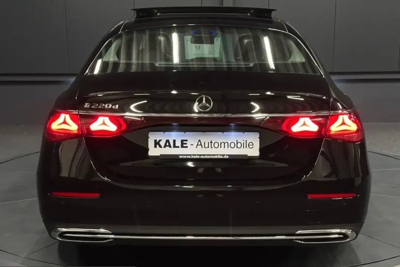 Mercedes-Benz E 220 (Clasa E) din 2024 cu 78.000 km - oferta MER237363 - foto 5
