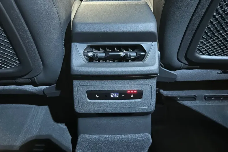 Audi Q6 din 2024 cu 12.000 km - oferta AUD237368 - foto 34