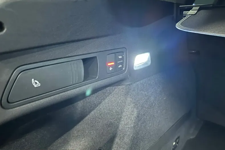 Audi Q6 din 2024 cu 12.000 km - oferta AUD237368 - foto 36