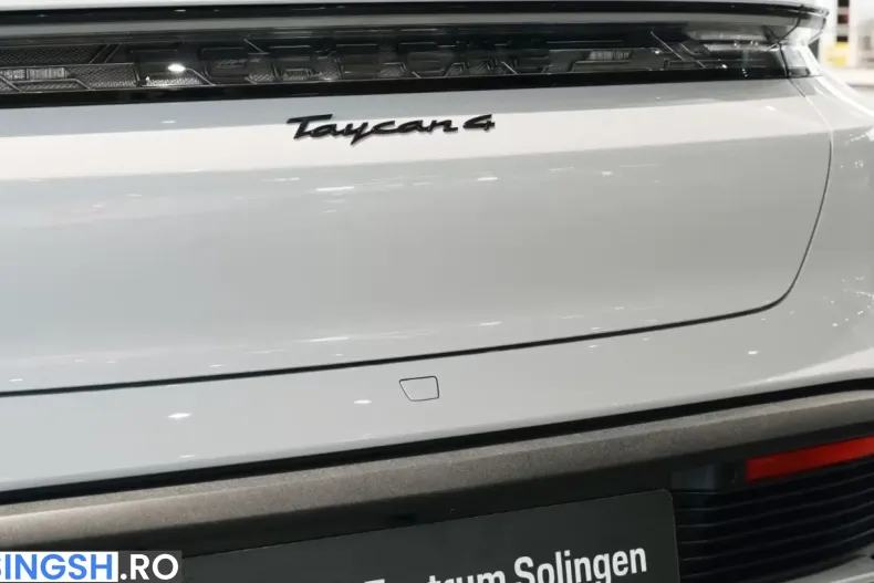 Porsche Taycan din 2026 cu 9.900 km - oferta POR237369 - foto 8