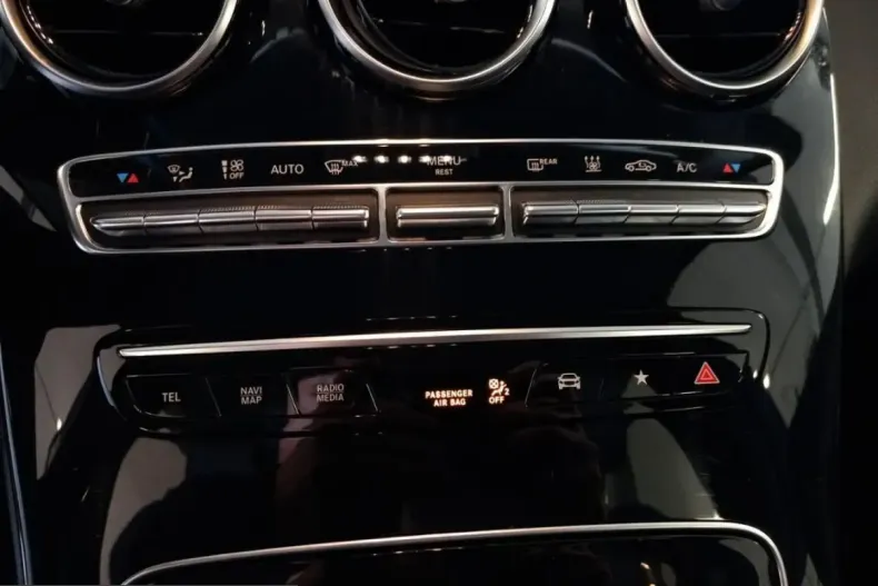 Mercedes-Benz GLC 300 (Clasa GLC) din 2022 cu 92.658 km - oferta MER237371 - foto 11