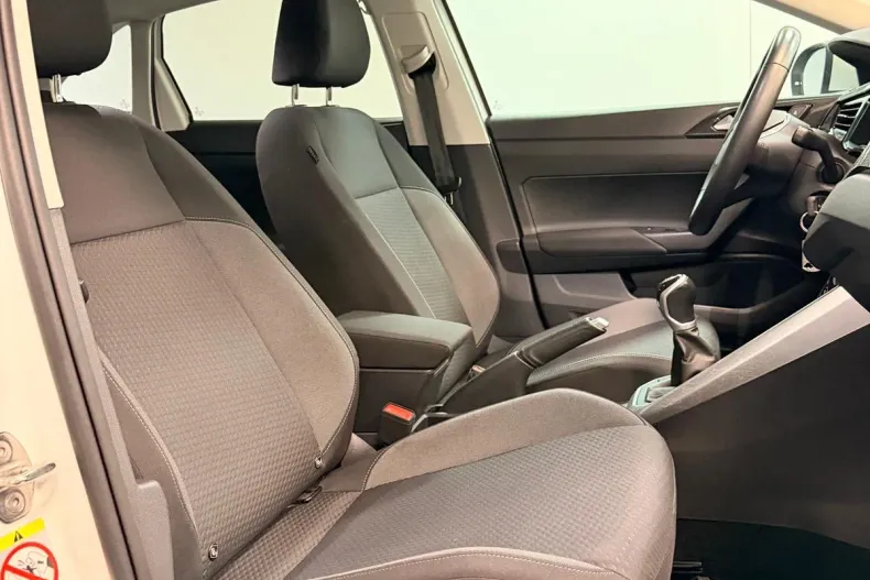 Volkswagen Taigo din 2024 cu 53.000 km - oferta VOL237375 - foto 6