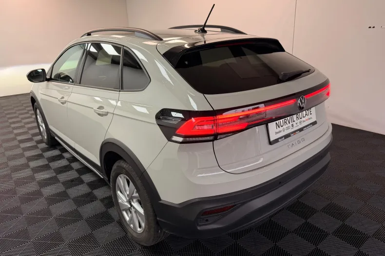 Volkswagen Taigo din 2024 cu 53.000 km - oferta VOL237375 - foto 9
