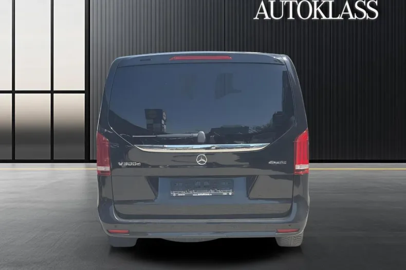 Mercedes-Benz V din 2023 cu 43.220 km - oferta MER237388 - foto 4