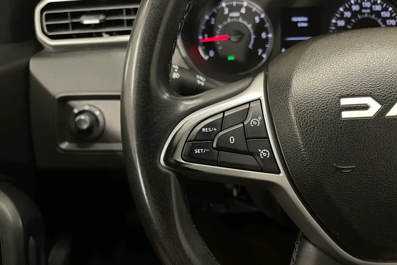 Dacia Duster din 2023 cu 102.424 km - oferta DAC237393 - foto 18