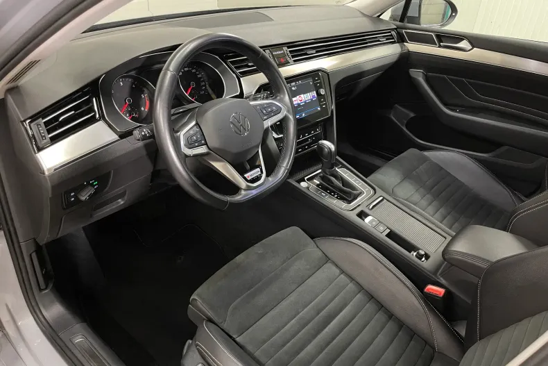 Volkswagen Passat din 2023 cu 172.431 km - oferta VOL237397 - foto 5