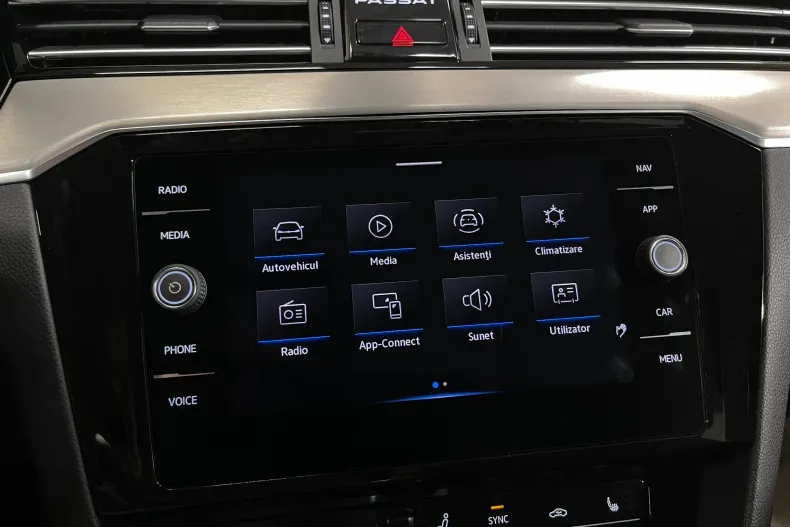 Volkswagen Passat din 2023 cu 172.431 km - oferta VOL237397 - foto 17