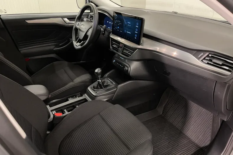 Ford Focus din 2024 cu 68.185 km - oferta FOR237401 - foto 9