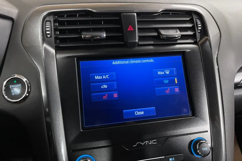 Ford Mondeo din 2022 cu 69.384 km - oferta FOR237402 - foto 16