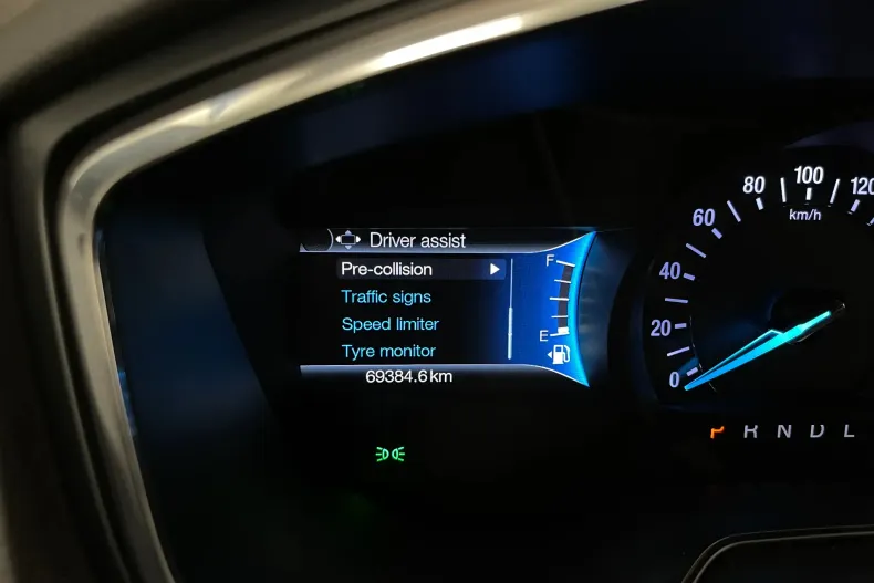 Ford Mondeo din 2022 cu 69.384 km - oferta FOR237402 - foto 26