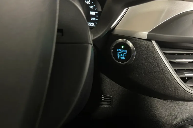 Ford Focus din 2021 cu 64.904 km - oferta FOR237404 - foto 21