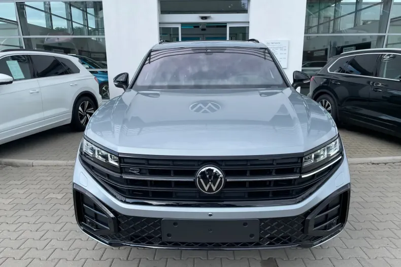 Volkswagen Touareg din 2026 cu 1 km - oferta VOL237405 - foto 2