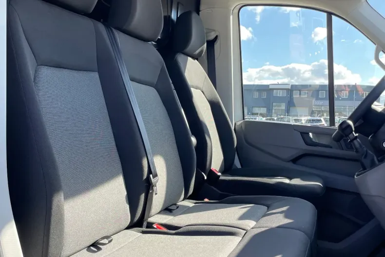Volkswagen Crafter din 2025 cu 1 km - oferta VOL237406 - foto 20
