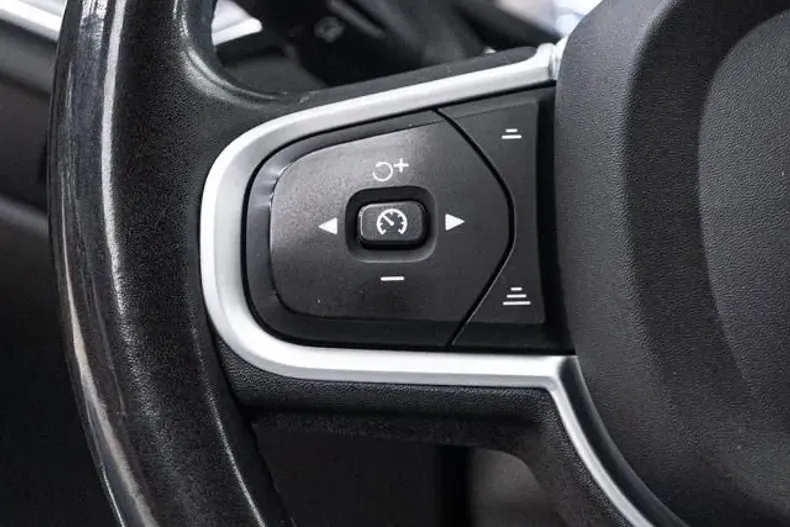 Volvo V60 din 2021 cu 174.700 km - oferta VOL237431 - foto 23