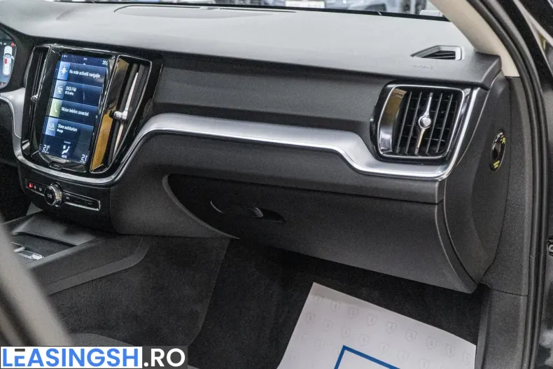 Volvo V60 din 2021 cu 174.700 km - oferta VOL237431 - foto 36