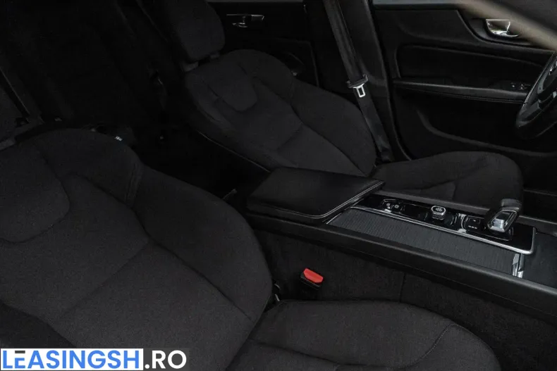Volvo V60 din 2021 cu 174.700 km - oferta VOL237431 - foto 38
