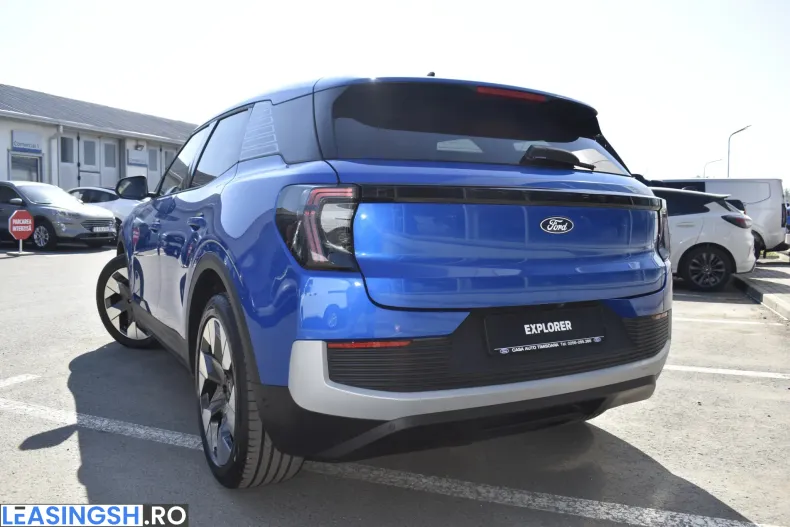 Ford Explorer din 2025 cu 1 km - oferta FOR237434 - foto 3