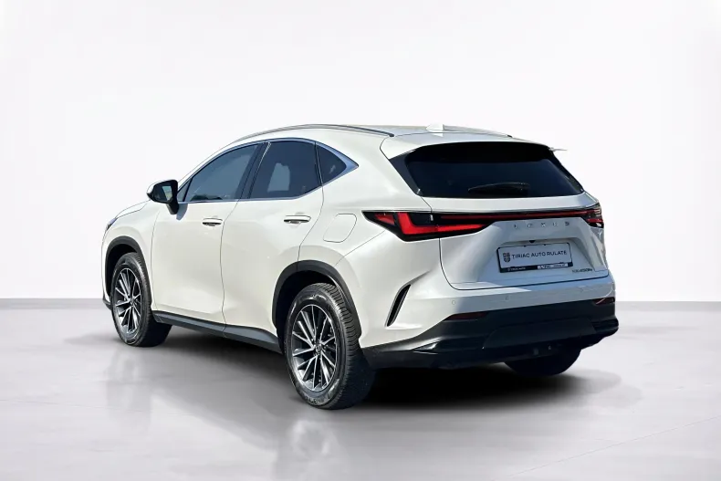 Lexus Seria NX din 2023 cu 111.923 km - oferta LEX237440 - foto 3