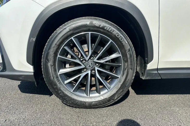 Lexus Seria NX din 2023 cu 111.923 km - oferta LEX237440 - foto 13