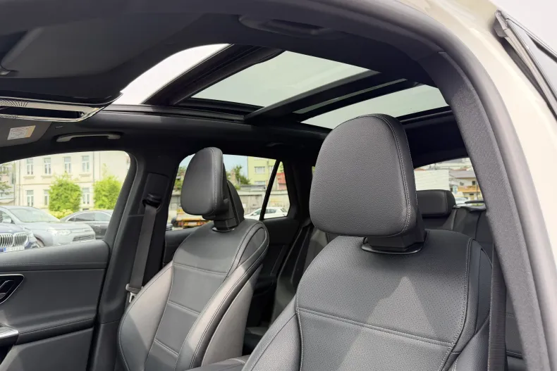 Mercedes-Benz GLC (Clasa GLC) din 2023 cu 26.500 km - oferta MER237442 - foto 11