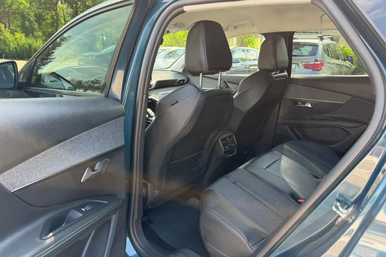 Peugeot 3008 din 2022 cu 139.000 km - oferta PEU237444 - foto 7
