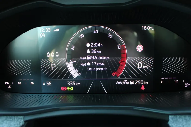 Skoda Kamiq din 2026 cu 3.100 km - oferta SKO237455 - foto 17