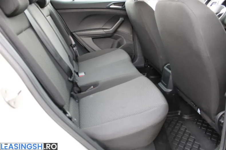 Volkswagen T-Cross din 2024 cu 15.798 km - oferta VOL237456 - foto 13