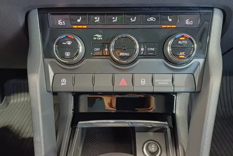 Skoda Karoq din 2024 cu 29.013 km - oferta SKO237458 - foto 27