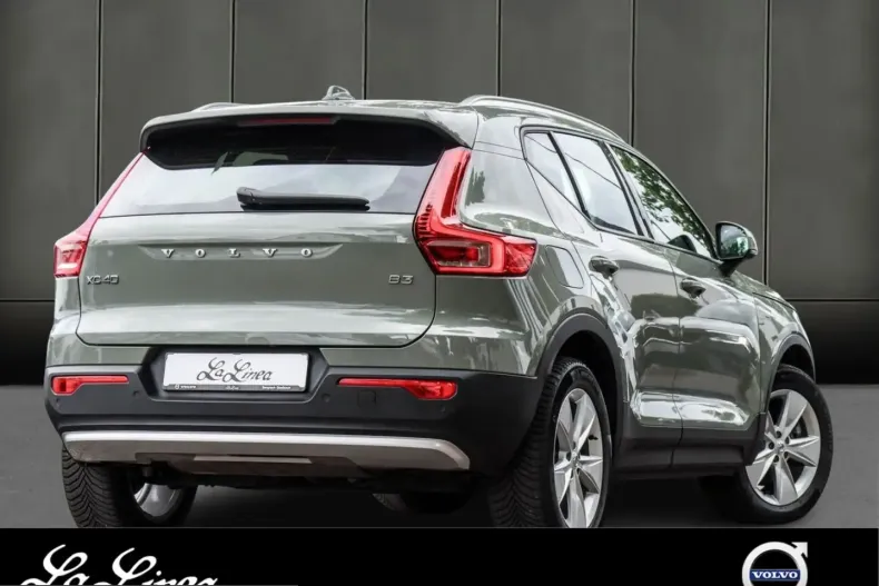 Volvo XC40 din 2024 cu 39.354 km - oferta VOL237488 - foto 2