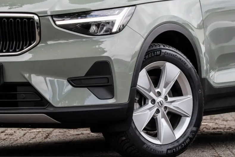 Volvo XC40 din 2024 cu 39.354 km - oferta VOL237488 - foto 5
