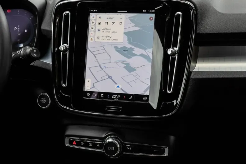 Volvo XC40 din 2024 cu 39.354 km - oferta VOL237488 - foto 7