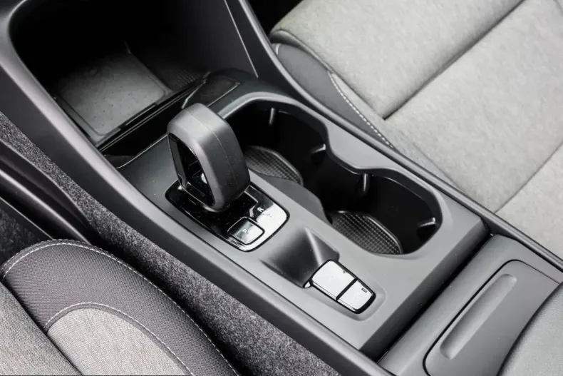 Volvo XC40 din 2024 cu 39.354 km - oferta VOL237488 - foto 9