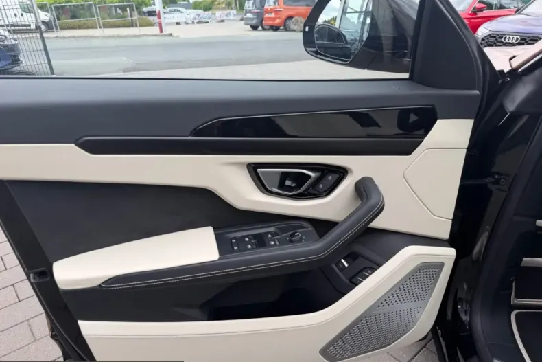 Lamborghini Urus din 2023 cu 19.450 km - oferta LAM237508 - foto 26