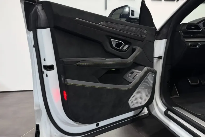 Lamborghini Urus din 2025 cu 14.547 km - oferta LAM237510 - foto 12