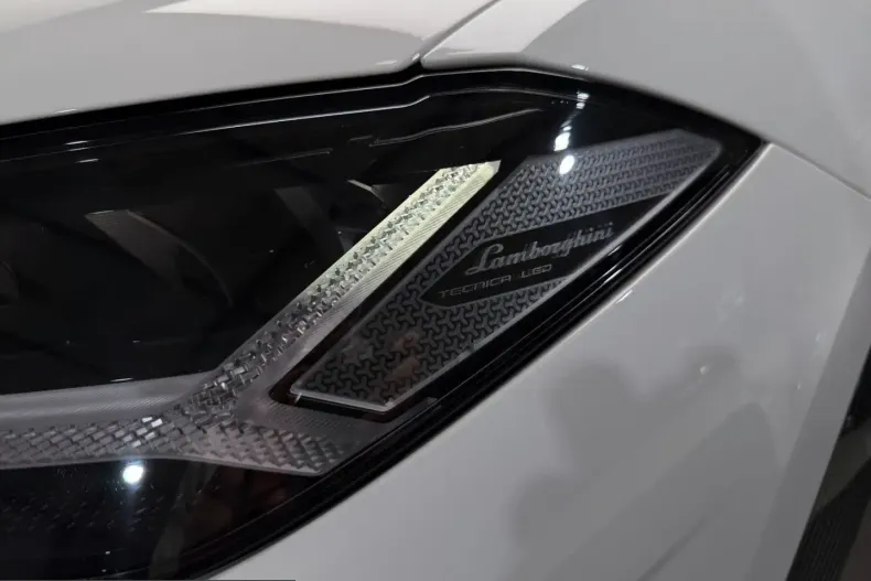 Lamborghini Urus din 2025 cu 14.547 km - oferta LAM237510 - foto 40