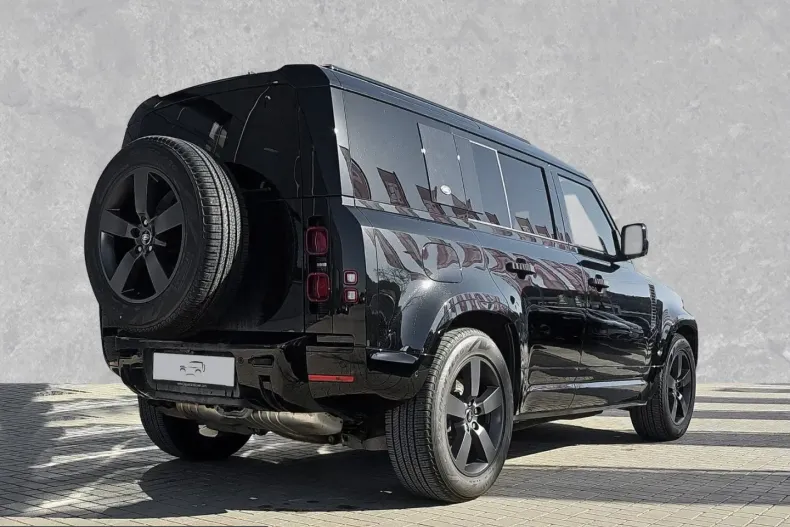 Land Rover Defender din 2024 cu 27.000 km - oferta LAN237517 - foto 3