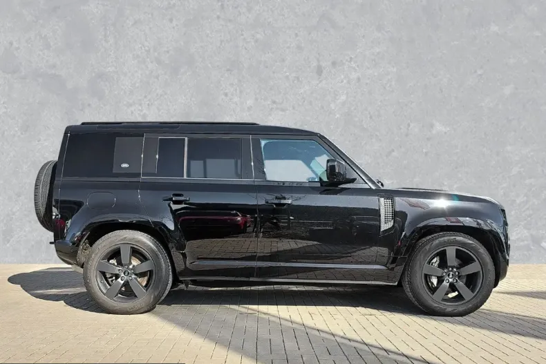 Land Rover Defender din 2024 cu 27.000 km - oferta LAN237517 - foto 4