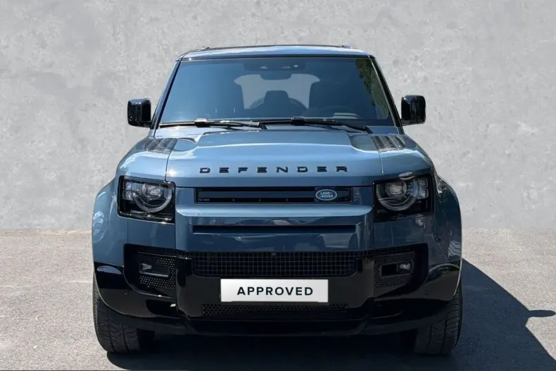Land Rover Defender din 2025 cu 19.200 km - oferta LAN237520 - foto 1