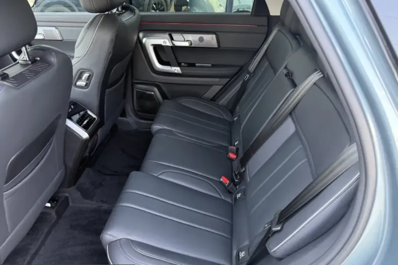Jaecoo 7 din 2025 cu 2.300 km - oferta JAE237521 - foto 7