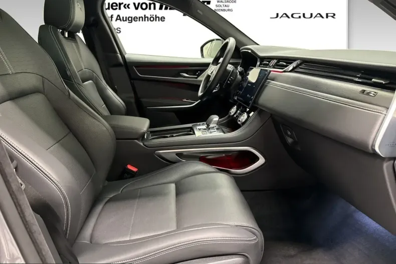 Jaguar F-Pace din 2025 cu 24.650 km - oferta JAG237525 - foto 6