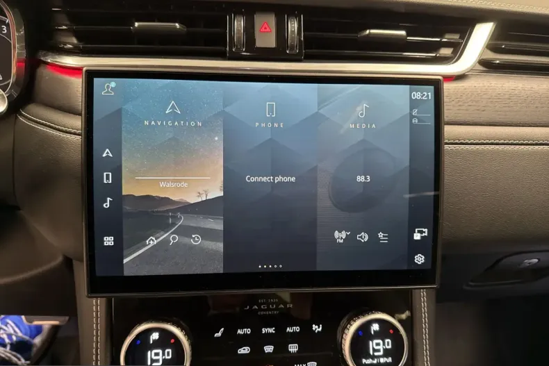 Jaguar F-Pace din 2025 cu 24.650 km - oferta JAG237525 - foto 7