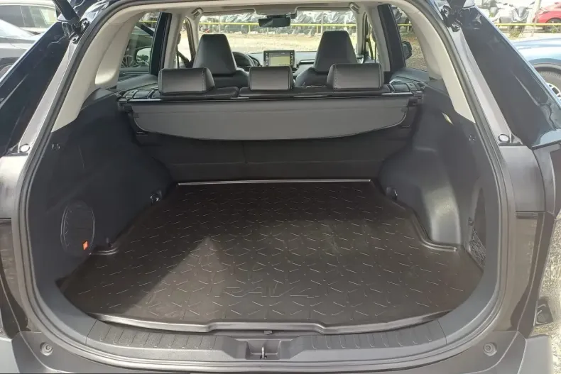 Toyota RAV4 din 2022 cu 84.020 km - oferta TOY237527 - foto 6
