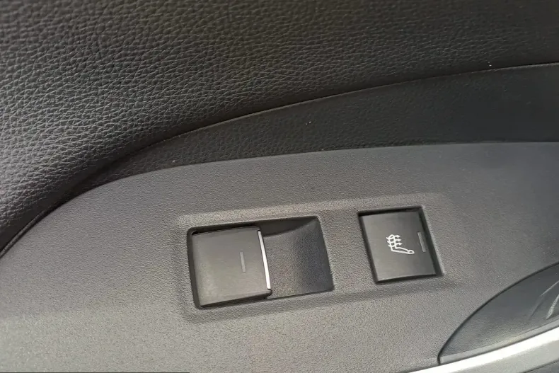 Toyota RAV4 din 2022 cu 84.020 km - oferta TOY237527 - foto 11