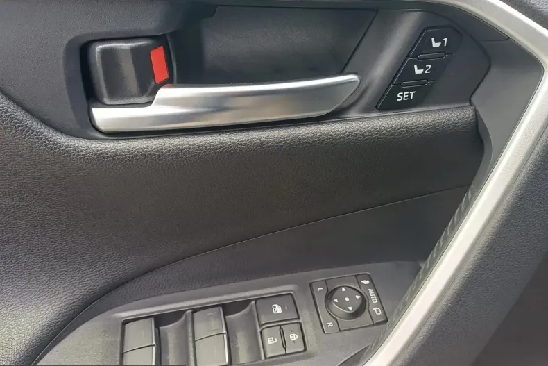 Toyota RAV4 din 2022 cu 84.020 km - oferta TOY237527 - foto 15