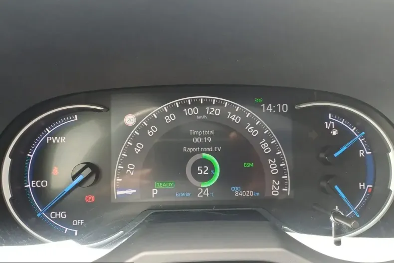 Toyota RAV4 din 2022 cu 84.020 km - oferta TOY237527 - foto 19