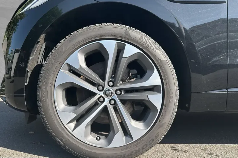 Jaguar F-Pace din 2025 cu 37.566 km - oferta JAG237529 - foto 9