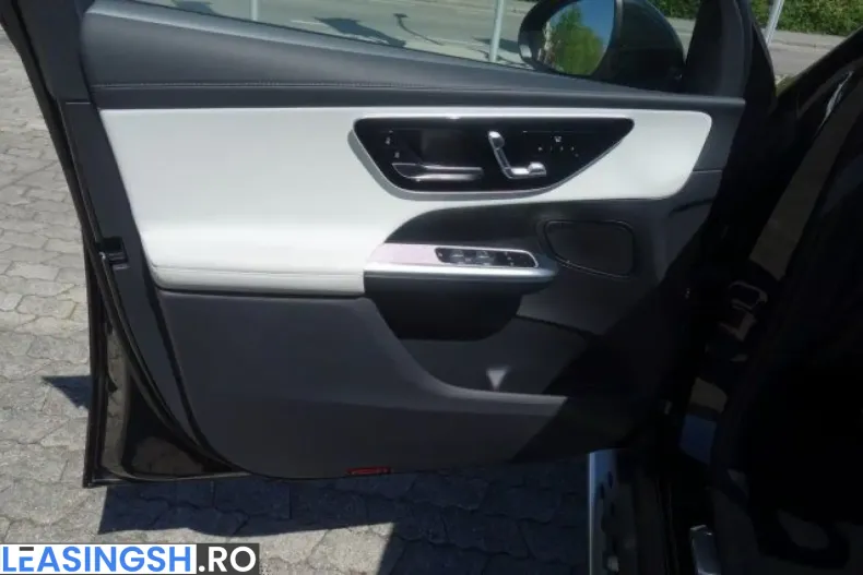 Mercedes-Benz GLC 300 (Clasa GLC) din 2025 cu 27.980 km - oferta MER237535 - foto 10