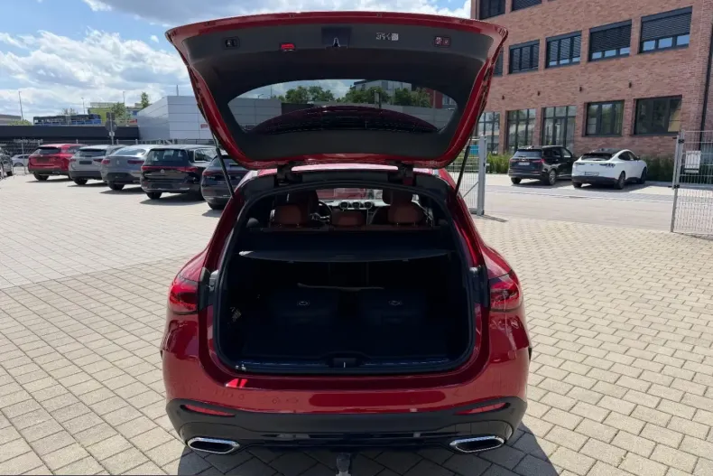 Mercedes-Benz GLC 400 (Clasa GLC) din 2023 cu 74.000 km - oferta MER237540 - foto 9