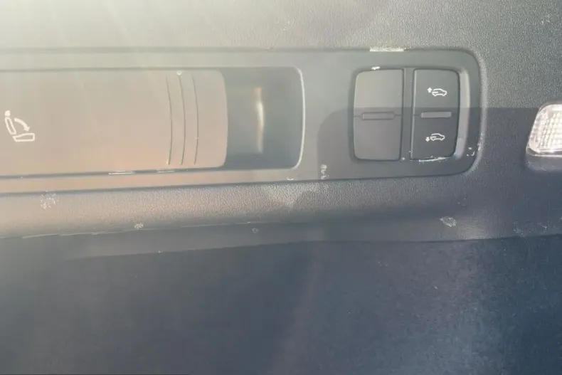 Audi SQ6 din 2025 cu 14.228 km - oferta AUD237542 - foto 15